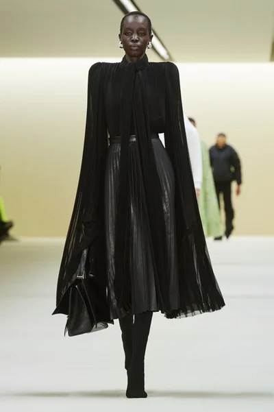 Look 25